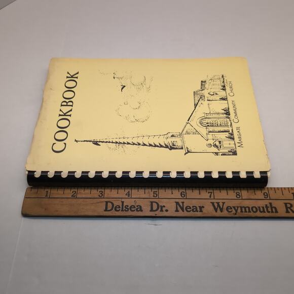 Margate Community Church Cookbook The Dorcas Guild Favorite Recipes NJ 1975 - Picture 11 of 11